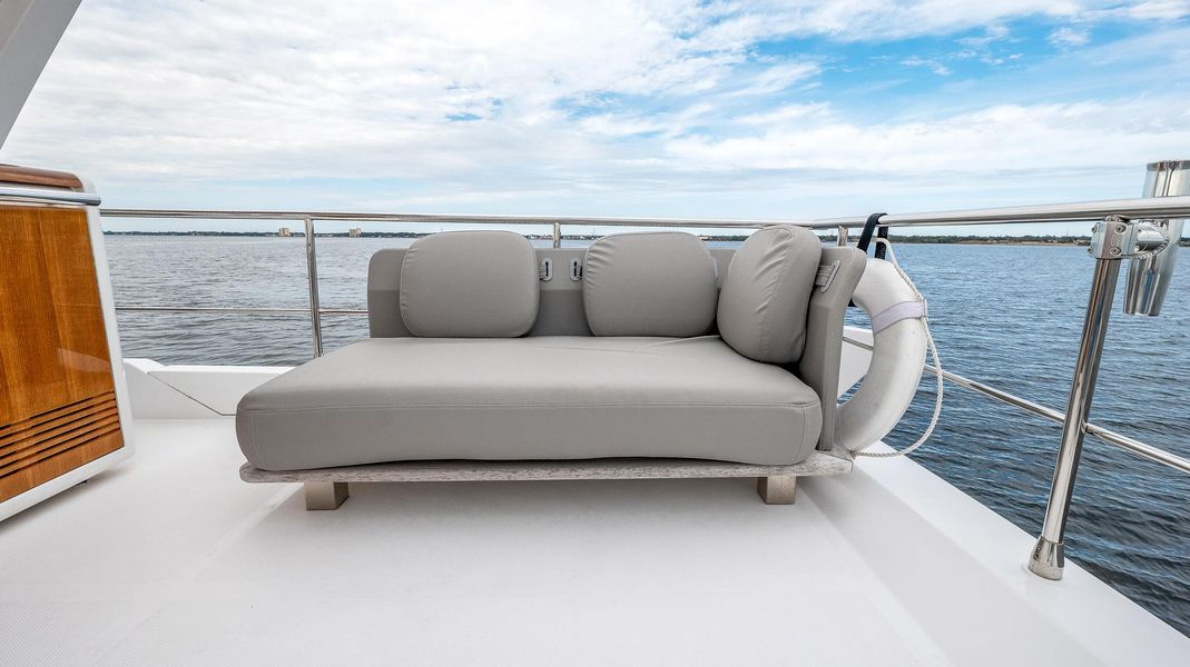 2017 Azimut 50 Flybridge