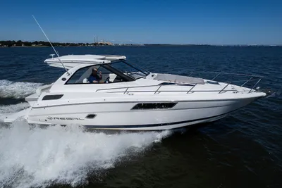2019 Regal 35 Sport Coupe