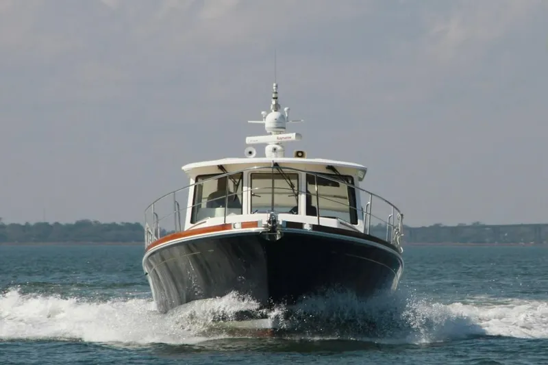 Relentless Yacht Photos Pics 