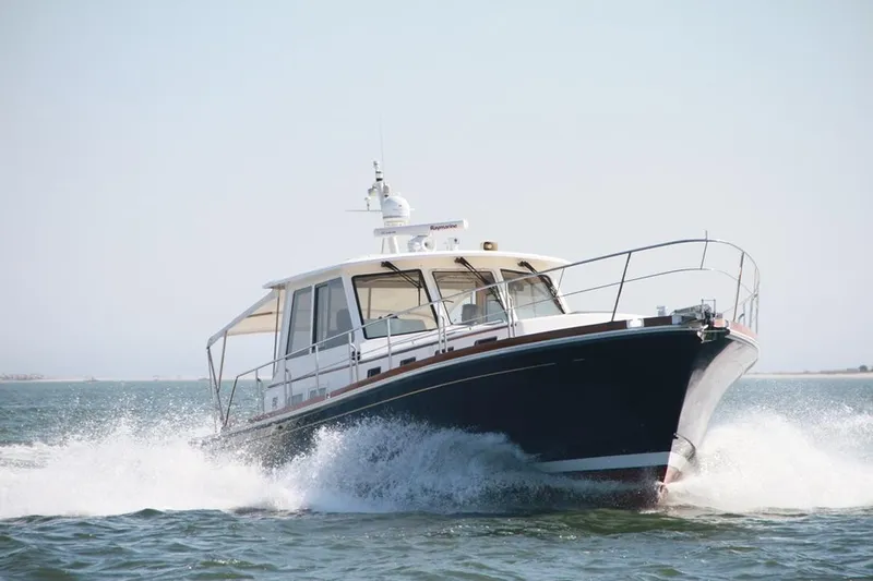 Relentless Yacht Photos Pics 