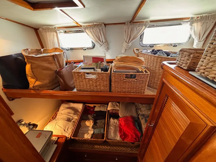 Relentless Yacht Photos Pics 