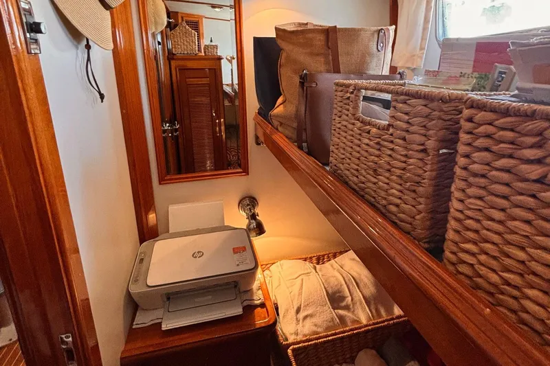 Relentless Yacht Photos Pics 