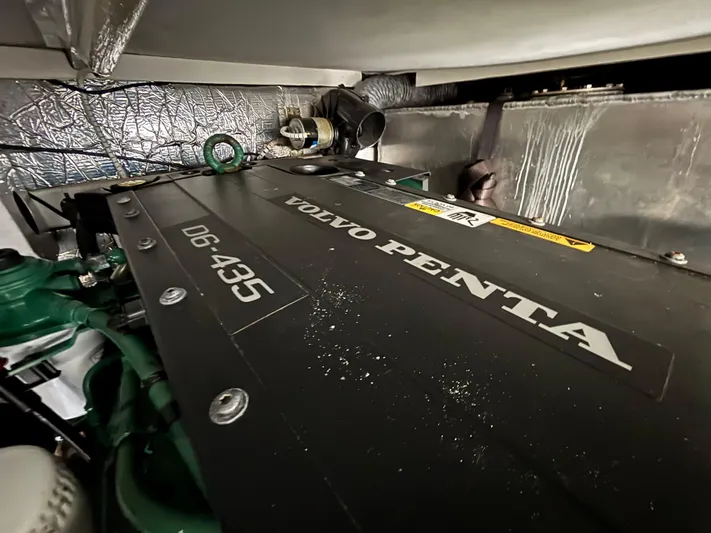 Sawbones Yacht Photos Pics 