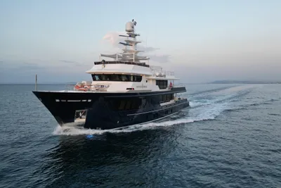 RMK Marine Explorer Yacht 120