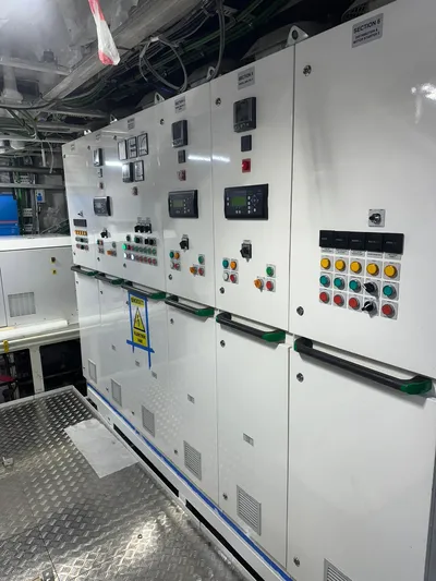 Seven Seas Yacht Photos Pics 