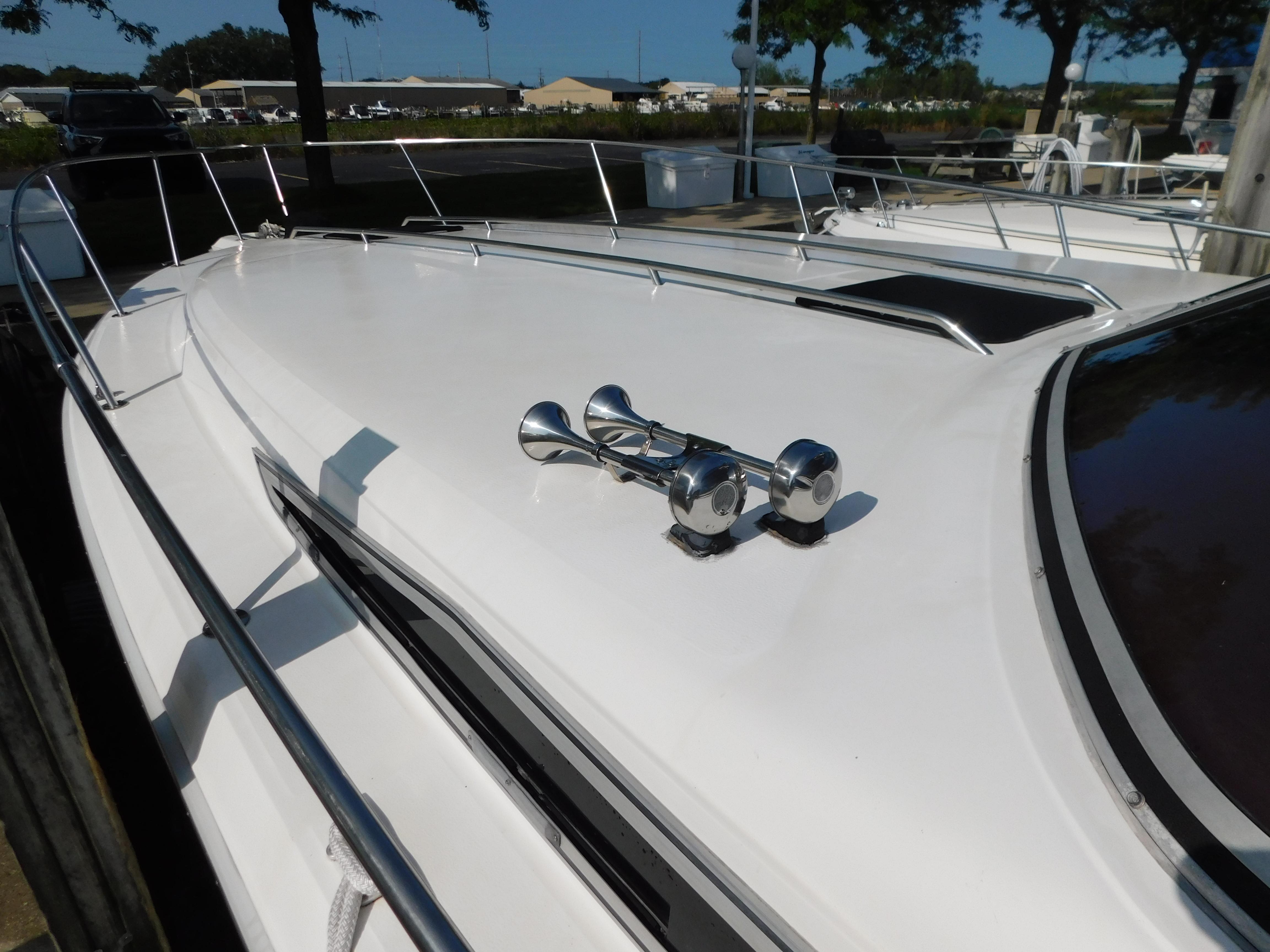 1990 Sea Ray 350 Express Cruiser for sale - YachtWorld