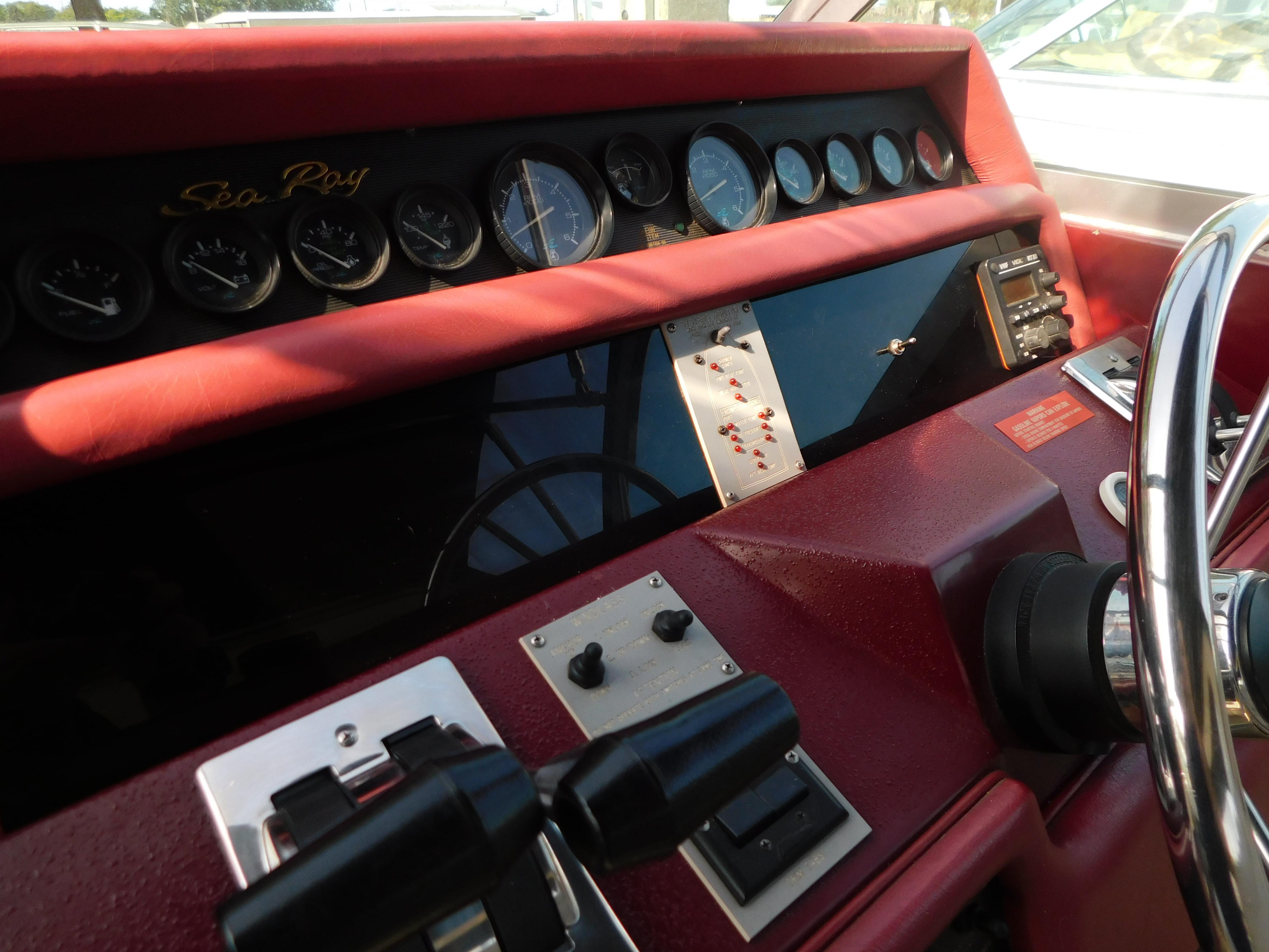 1990 Sea Ray 350 Express Cruiser for sale - YachtWorld