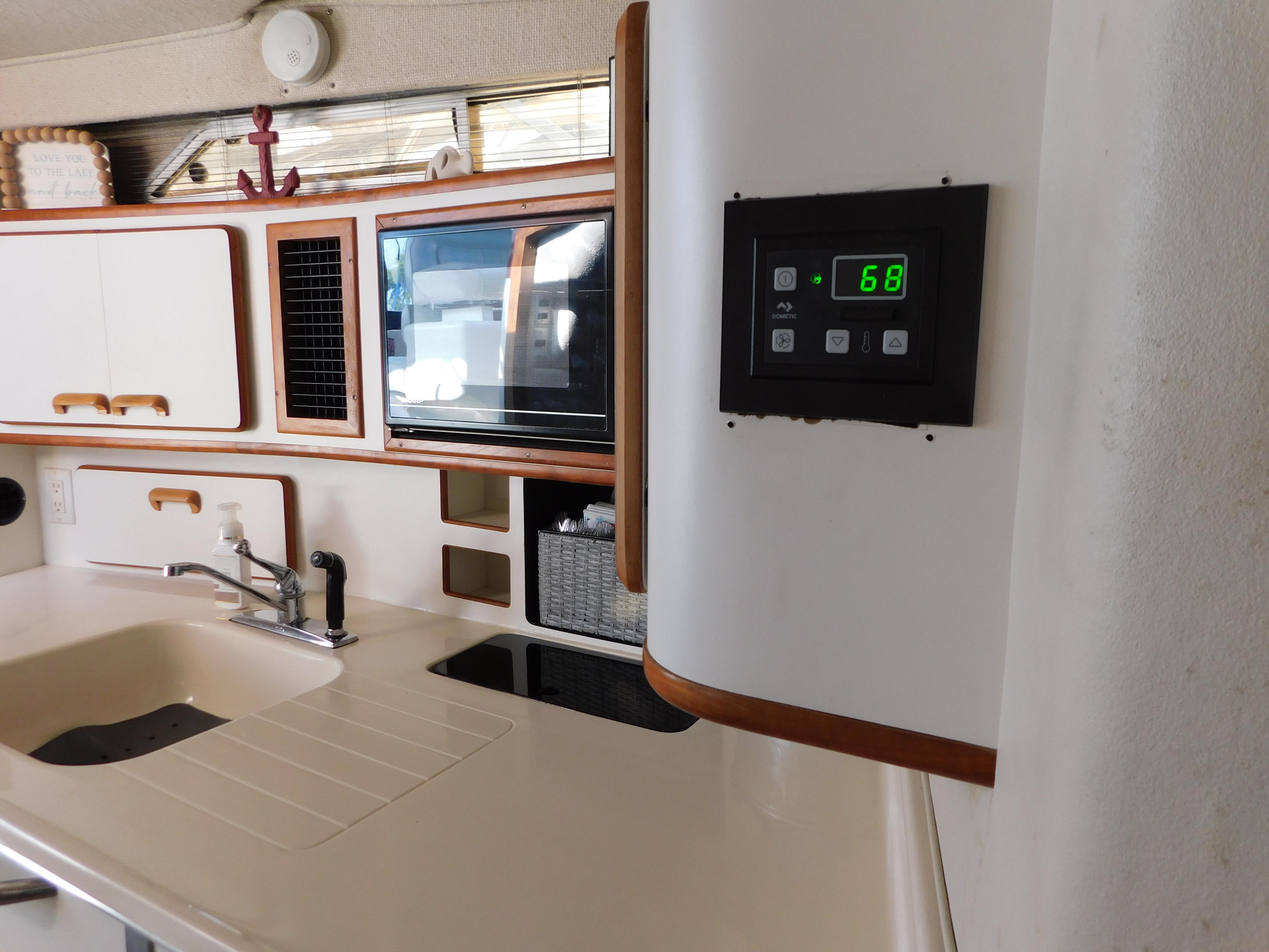 1990 Sea Ray 350 Express Cruiser for sale - YachtWorld