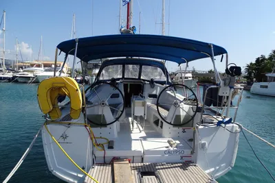 2017 Jeanneau Sun Odyssey 349