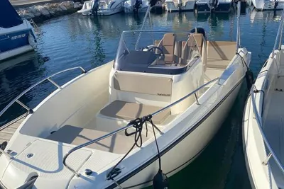 2024 Quicksilver Activ 675 Open