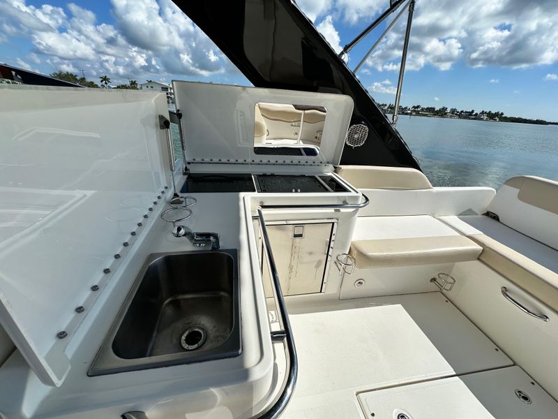 2013 Sea Ray 370 Venture