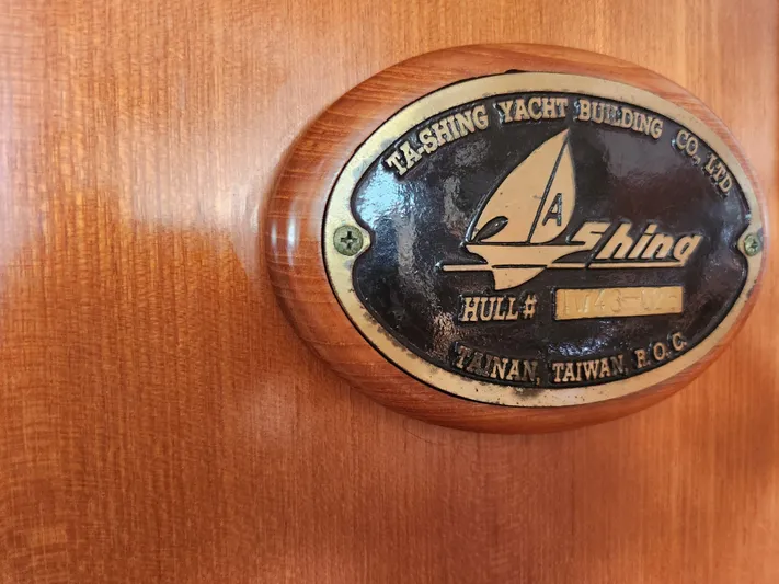 Lea Scotia Yacht Photos Pics Plaque on Taswell 43 yacht, 1989, by Ta Shing Yacht Building Co., Tainan, Taiwan.