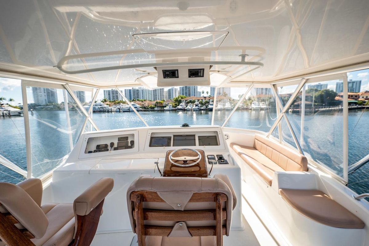 2007 Viking 52 