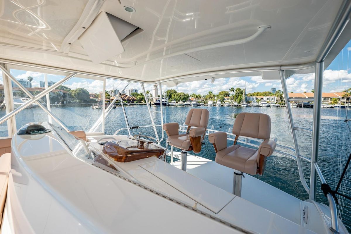 2007 Viking 52 