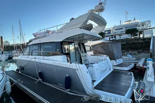 2017 Jeanneau velasco 37 Fly