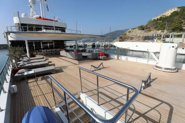 Tribu Yacht Photos Pics TRIBU Explorer superyacht 50m Mondomarine 2007