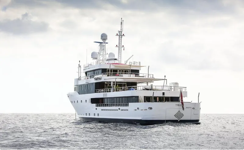 Tribu Yacht Photos Pics TRIBU Explorer superyacht 50m Mondomarine 2007