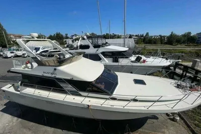 Tollycraft EY440