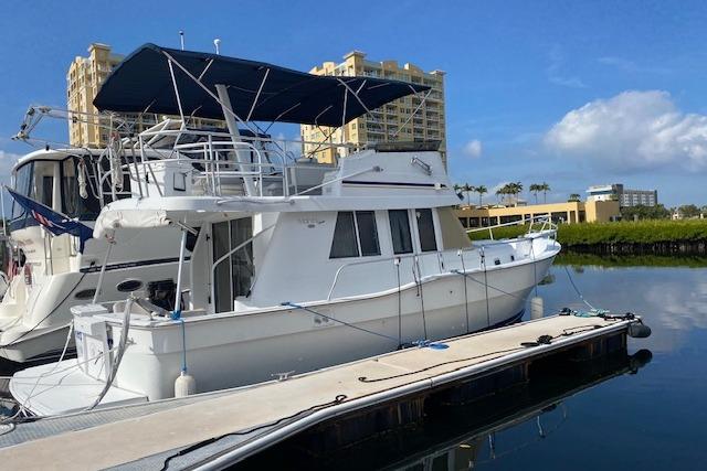 Mainship 350 Trawler