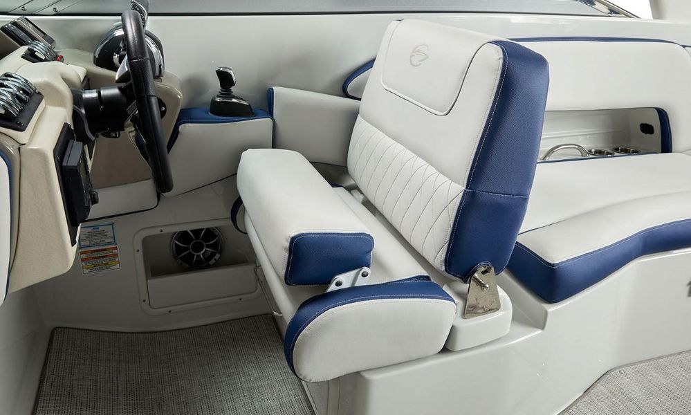 2024 Crownline E 305 XS