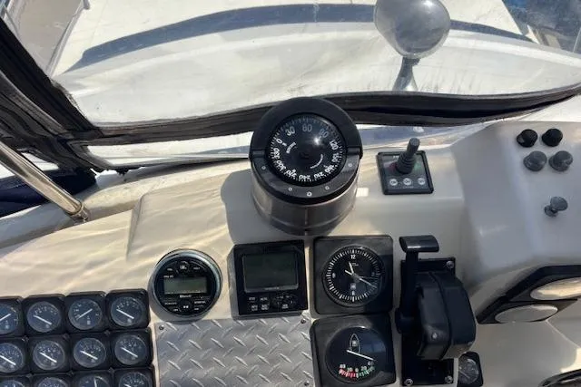 Group Therapy Yacht Photos Pics Controls, 'Thruster, Transmission/Throttles