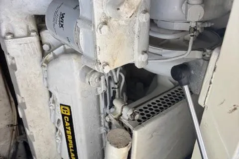 Group Therapy Yacht Photos Pics Caterpiller 3208 (2)