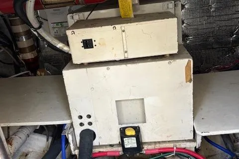 Group Therapy Yacht Photos Pics Onan 8kw in Sound Shield