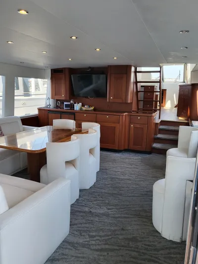 Layed Back Yacht Photos Pics 