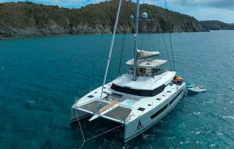 4 Seazens Yacht Photos Pics 