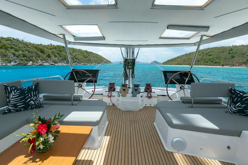 4 Seazens Yacht Photos Pics 