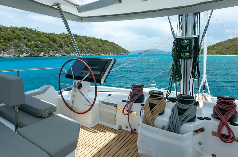 4 Seazens Yacht Photos Pics 