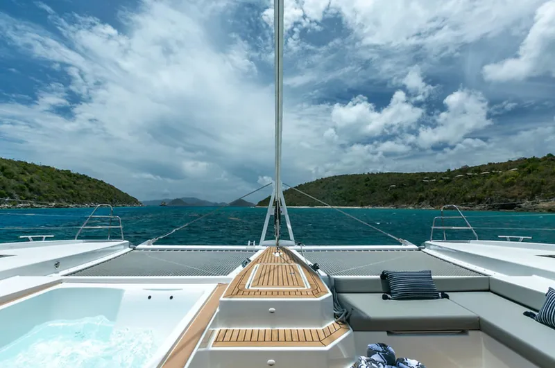 4 Seazens Yacht Photos Pics 