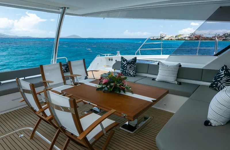 4 Seazens Yacht Photos Pics 