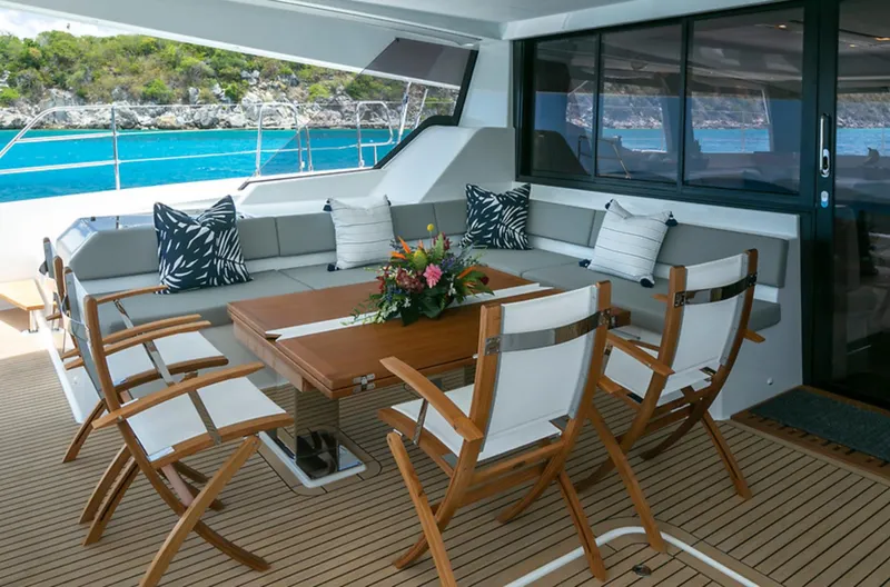 4 Seazens Yacht Photos Pics 