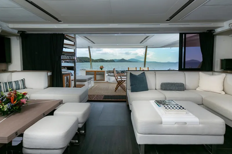 4 Seazens Yacht Photos Pics 