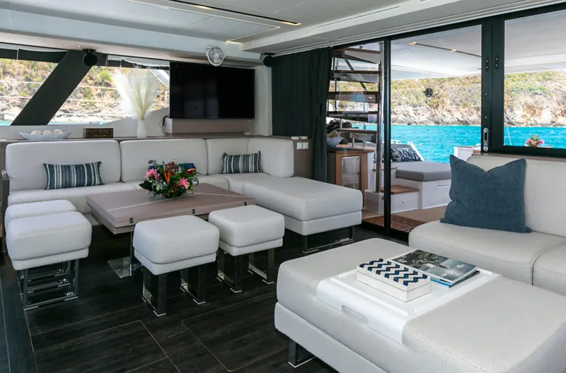 4 Seazens Yacht Photos Pics 