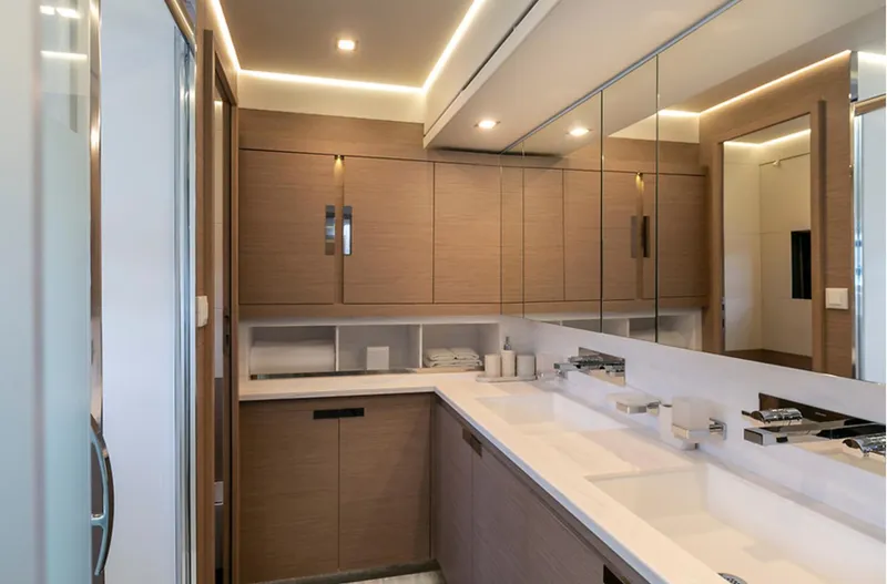 4 Seazens Yacht Photos Pics 