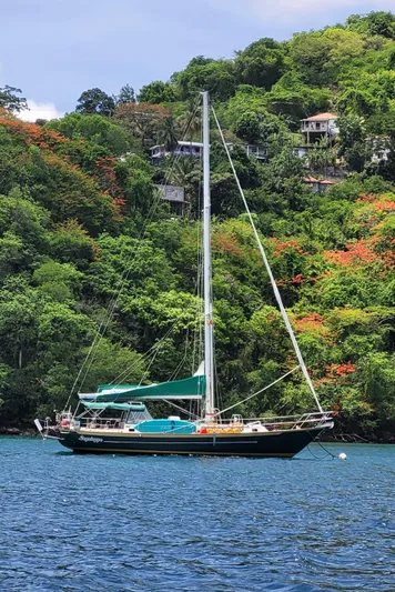 Lagniappe Yacht Photos Pics 