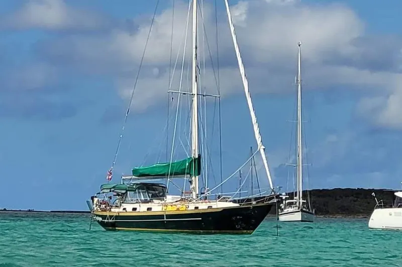 Lagniappe Yacht Photos Pics 