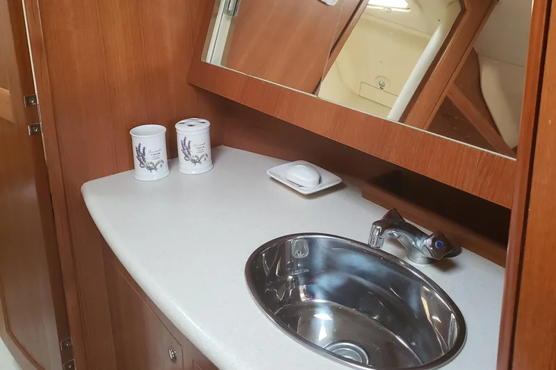 Inspiration VI Yacht Photos Pics 