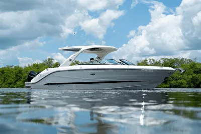 Sea Ray SLX 310 Ouboard
