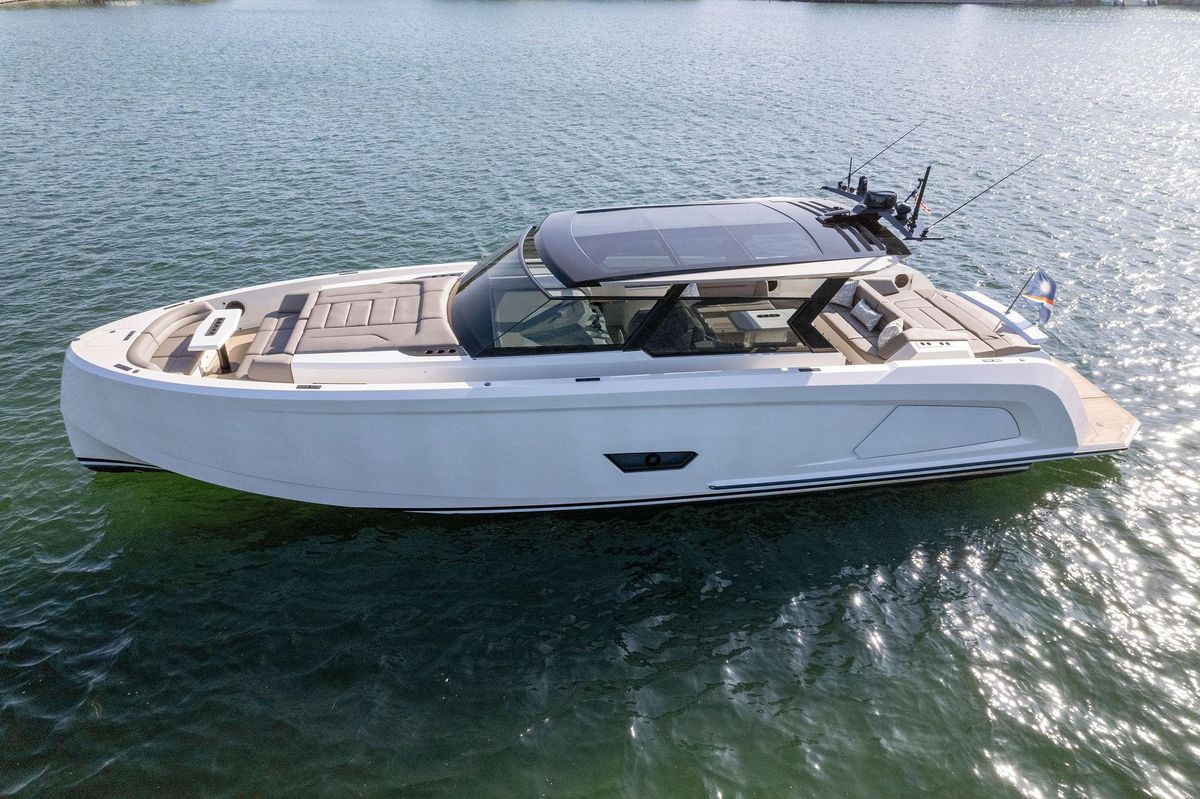 2022 Vanquish Yachts 58 