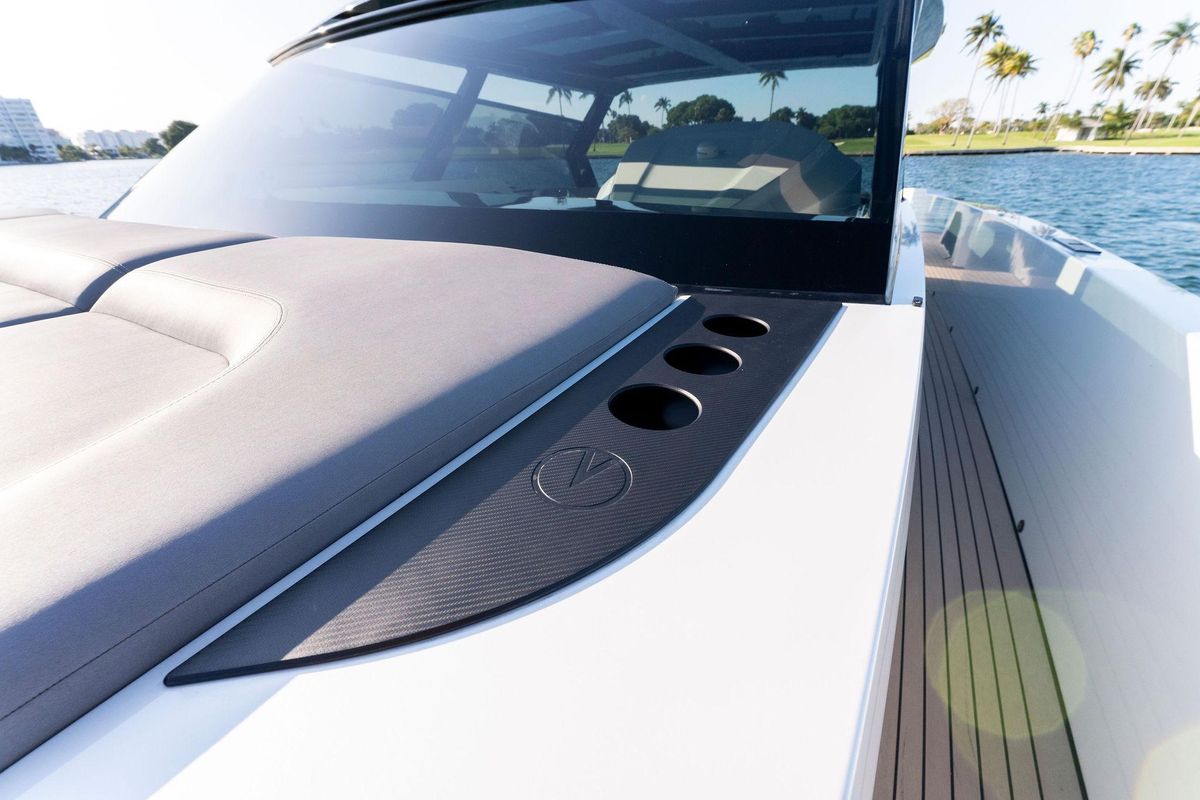 2022 Vanquish Yachts 58 