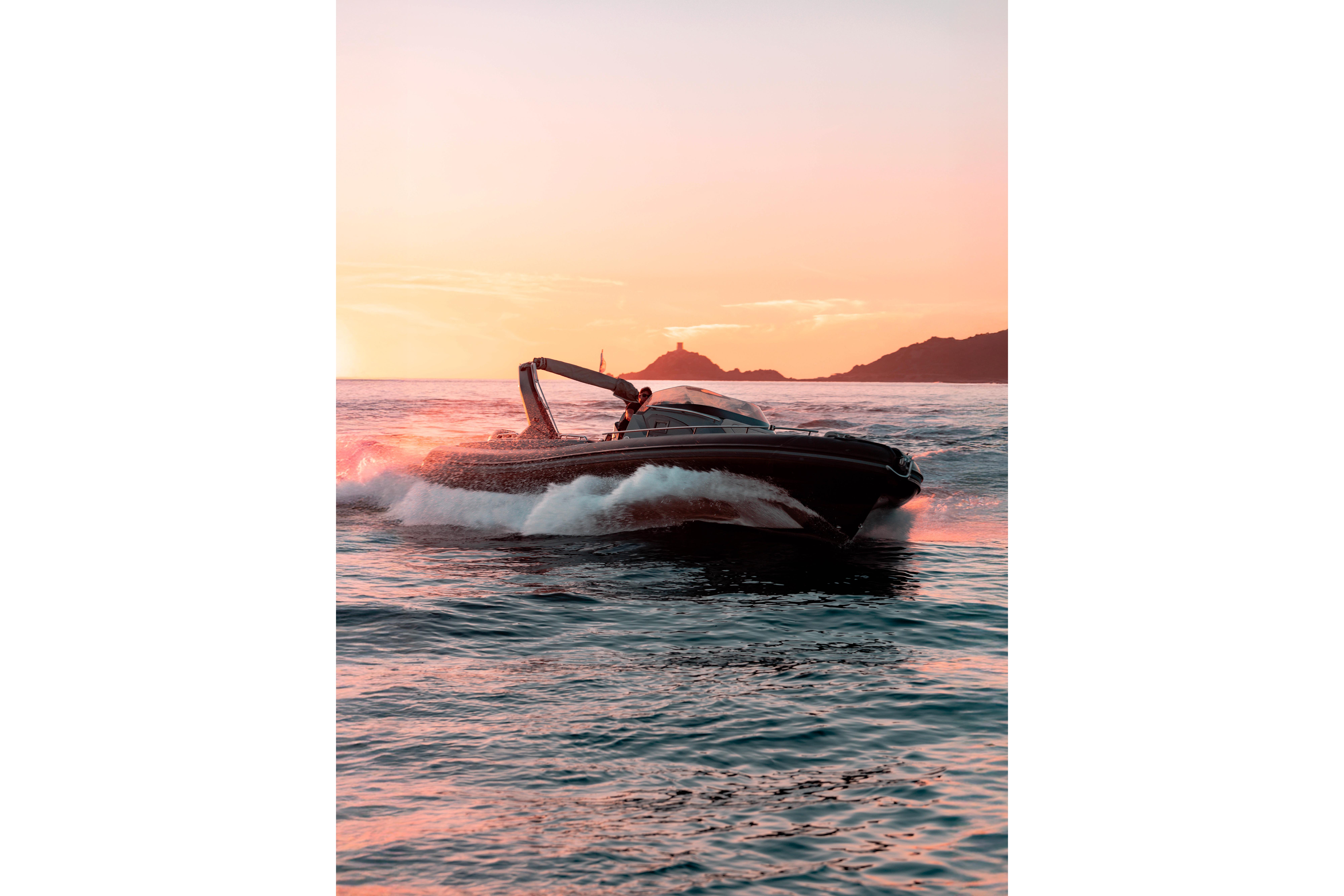 2023 Salpa 33 Soleil