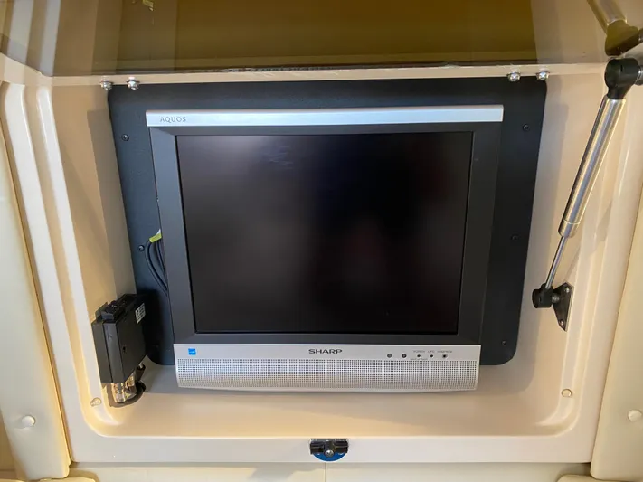 Maddie Lee Yacht Photos Pics 