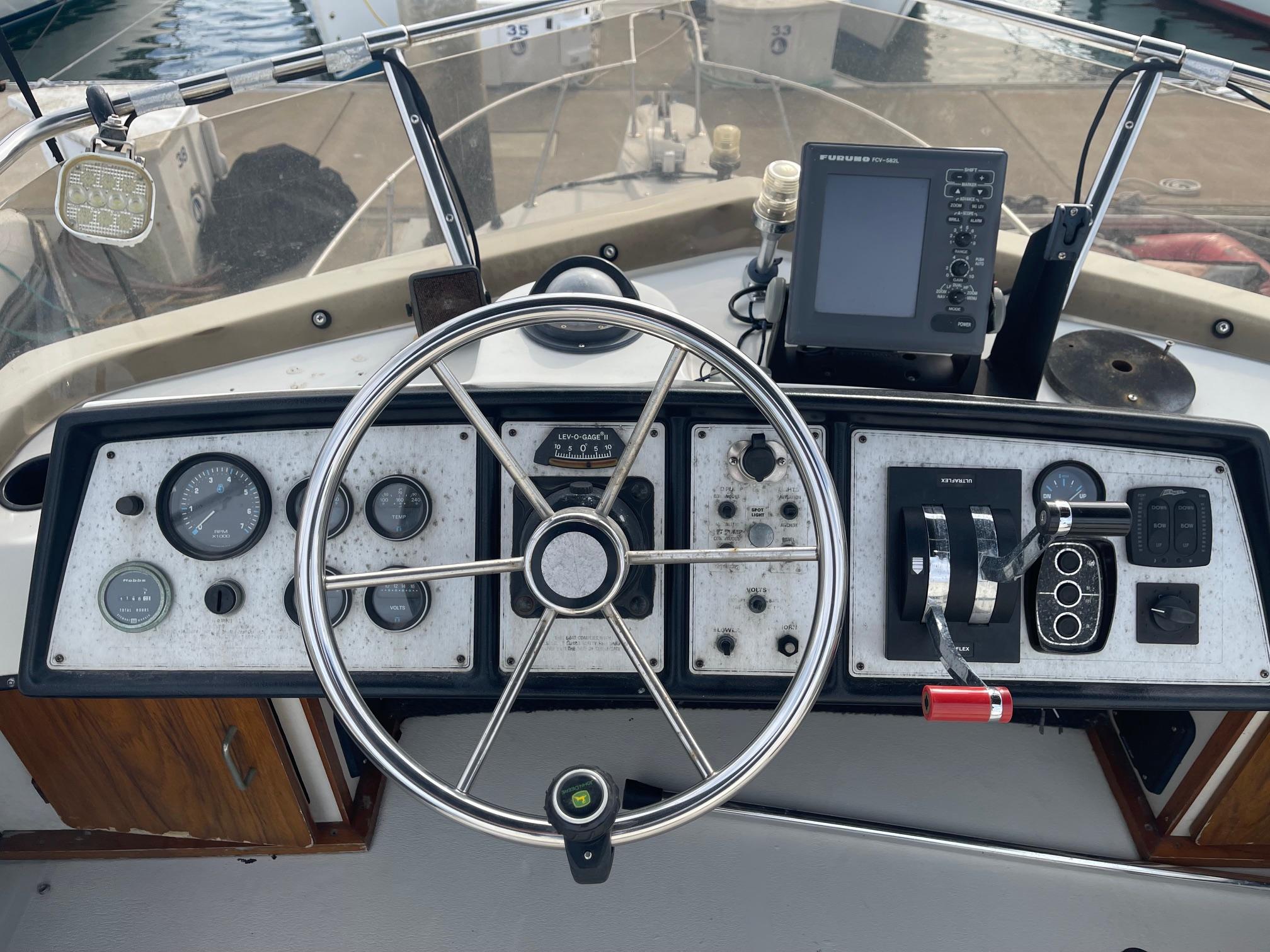 1987 Carver 26 Santa Cruz Cruiser for sale YachtWorld