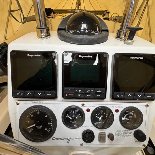 Templum Yacht Photos Pics 