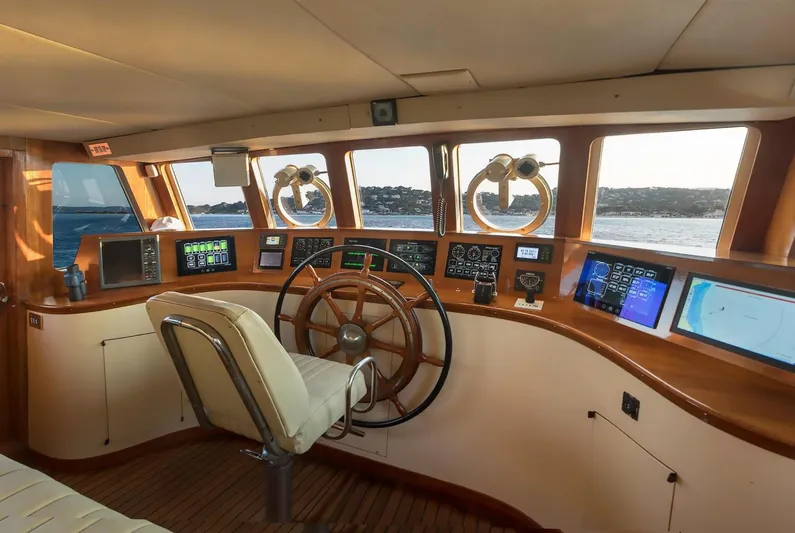 Le Kir Royal Yacht Photos Pics Helm of 1966 Van den Akker Le Kir Royal yacht with modern navigation equipment.