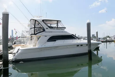 Sea Ray 480 Sedan Bridge
