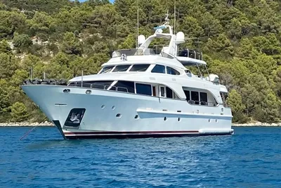 Benetti Tradition 100